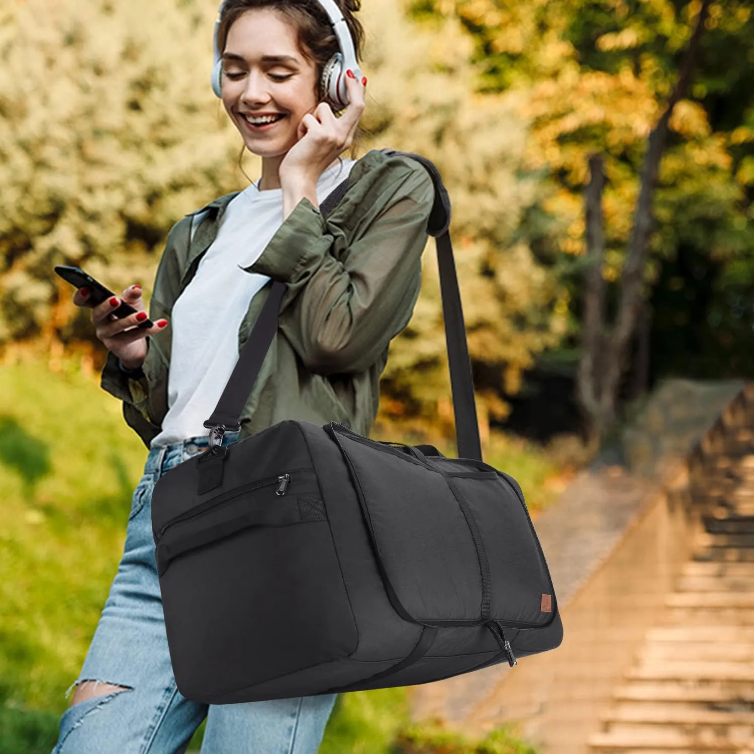 120L Duffle Bag for Travel, Large Foldable Waterproof Travel Duffel Bags Weekender Overnight Bag for Men and Women with Shoe Compartment (Black)