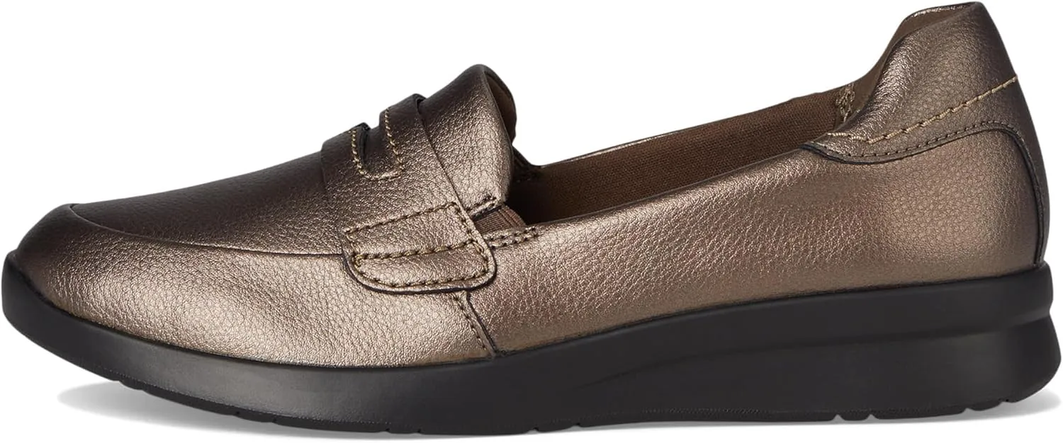 Clarks Women's Ellowyn Penny Loafer
