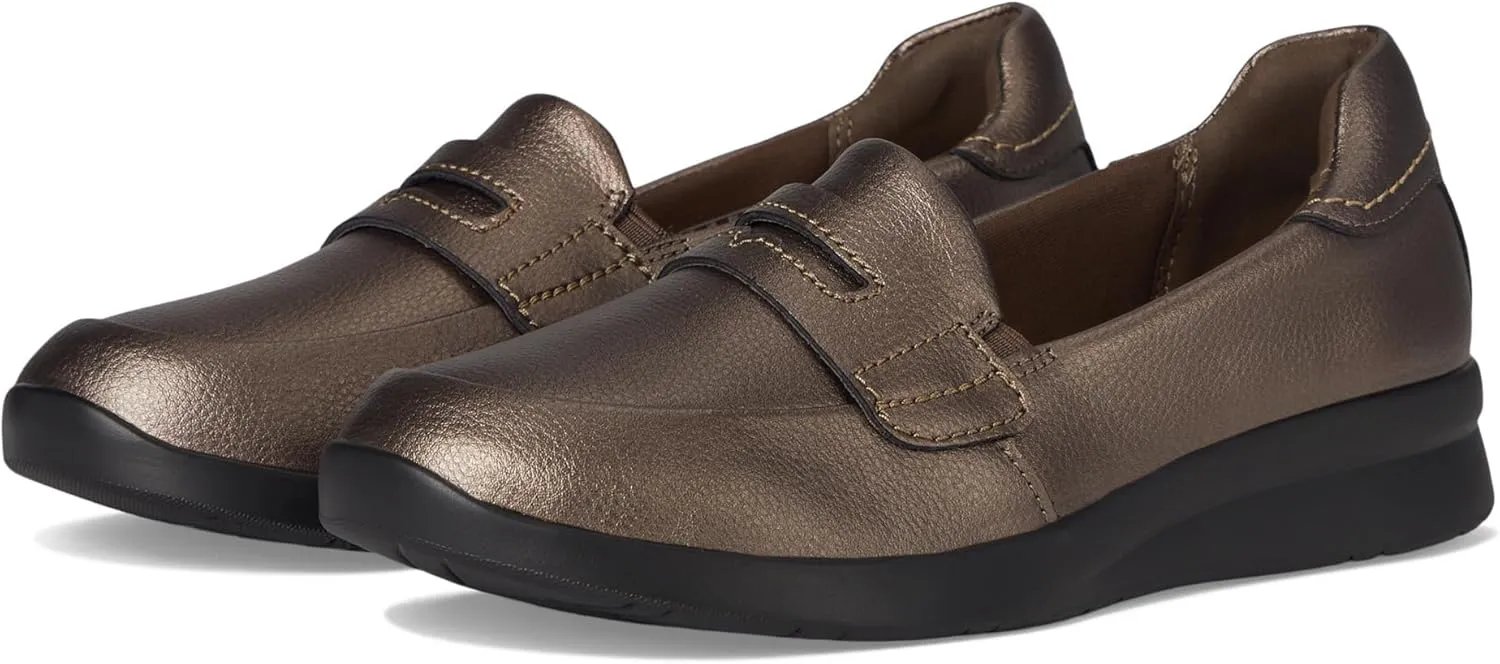 Clarks Women's Ellowyn Penny Loafer