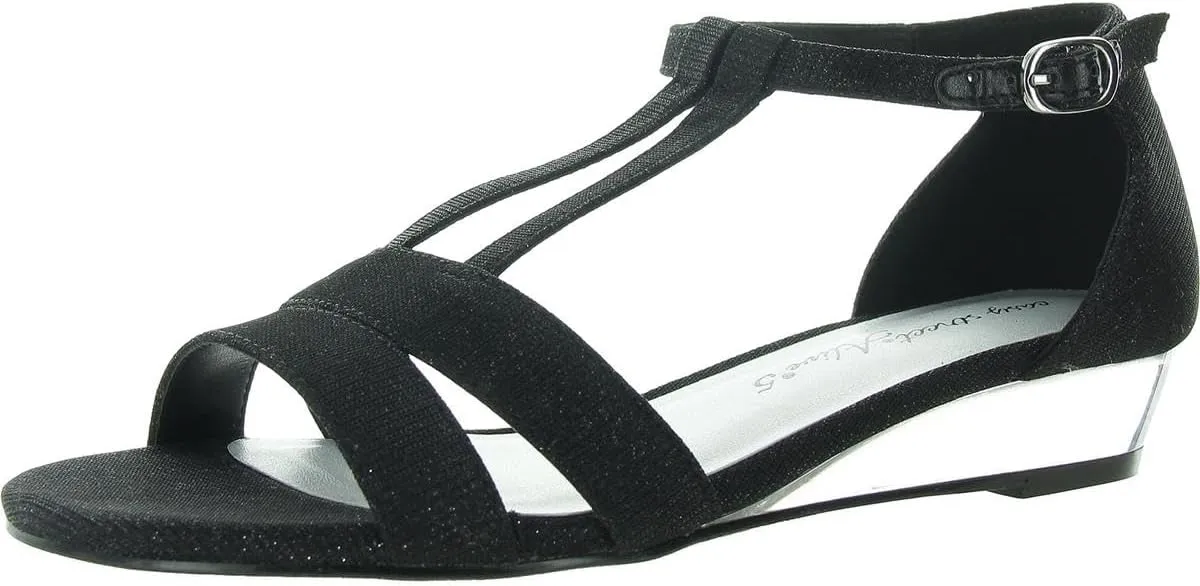 Easy Street Women's Alora Wedge Sandal