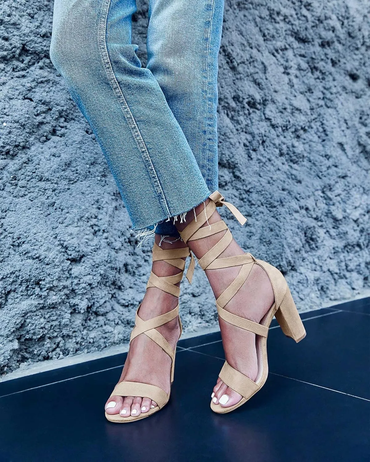 Huiyuzhi Womens Strappy Heels Lace up High Heeled Sandals Chunky Block Ankle Tie Pumps Dress Party Shoes