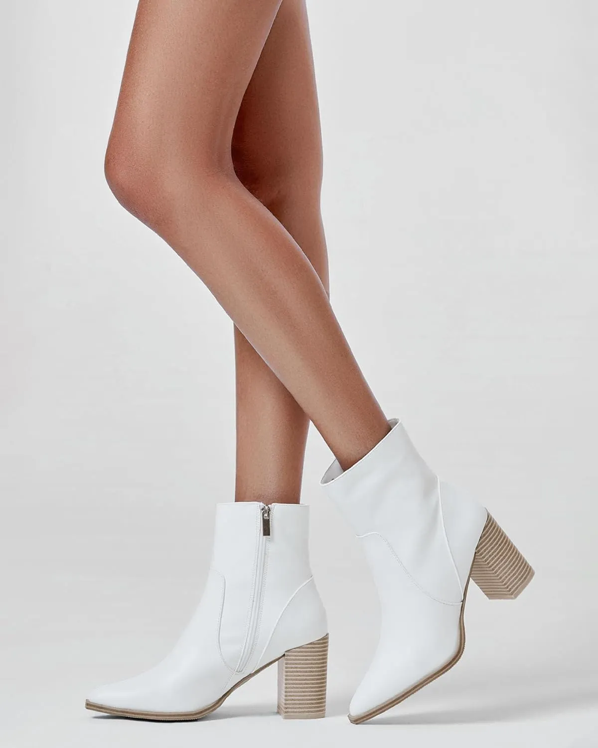 LAICIGO Women's Pointed Toe Ankle Boots Chunky Stacked Heel Side Zipper Faux Leather Ankle Booties