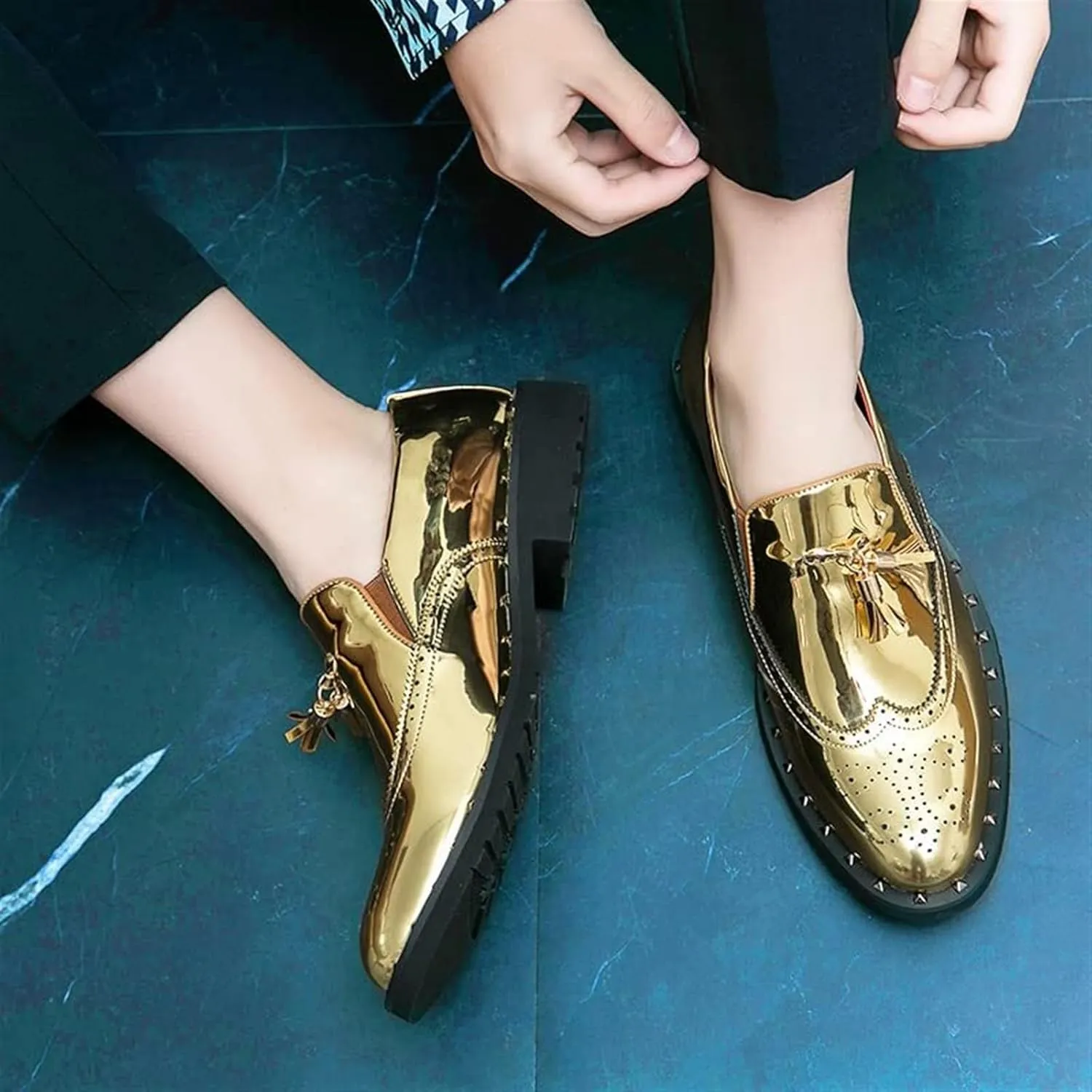 Men's Penny Loafers Tassel Wingtip Slip On Loafers Patent Leather Casual Chunky Heel Dress Shoes for Party Wedding Prom
