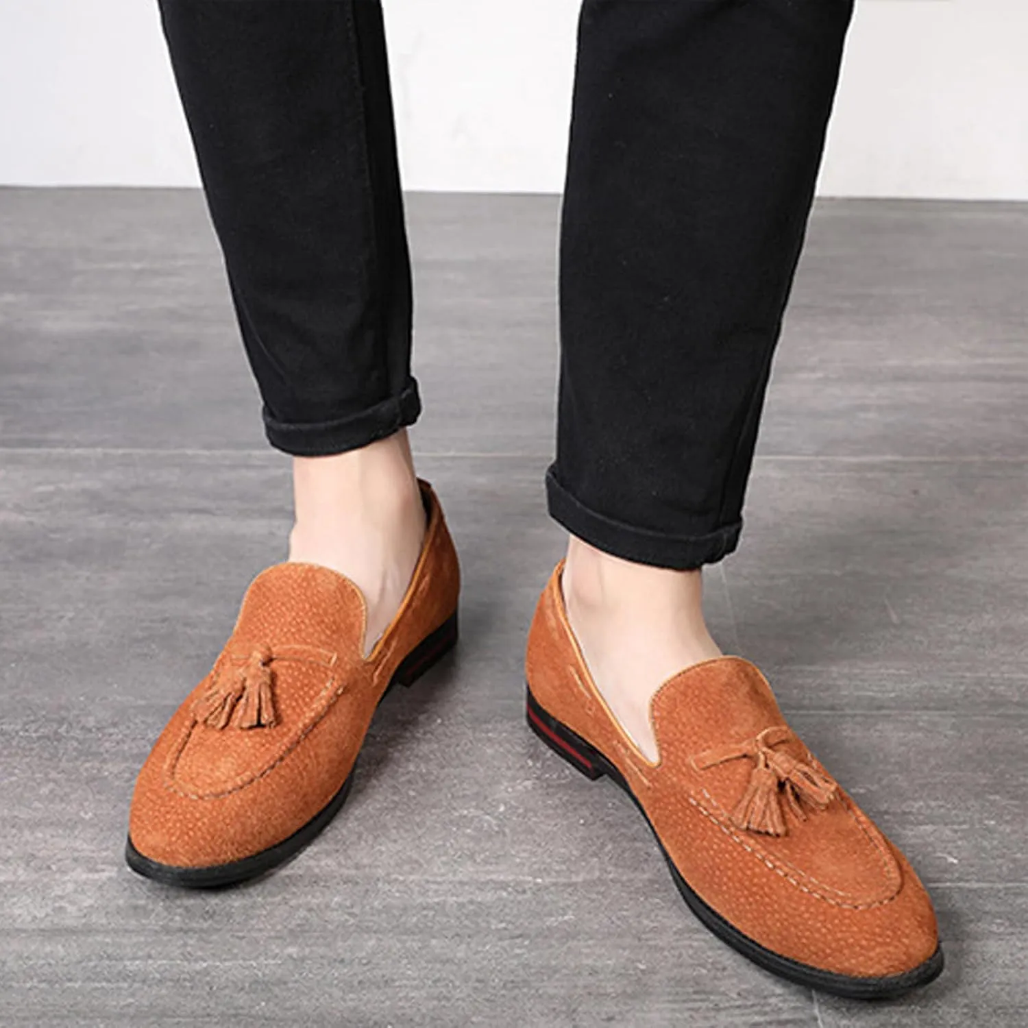 Men's Suede Tassel Low Heel Loafers Fashion Handmade Lightweight Round Toe Slip On Business Dress Oxford Shoes Leisure Driving Office Penny Loafer