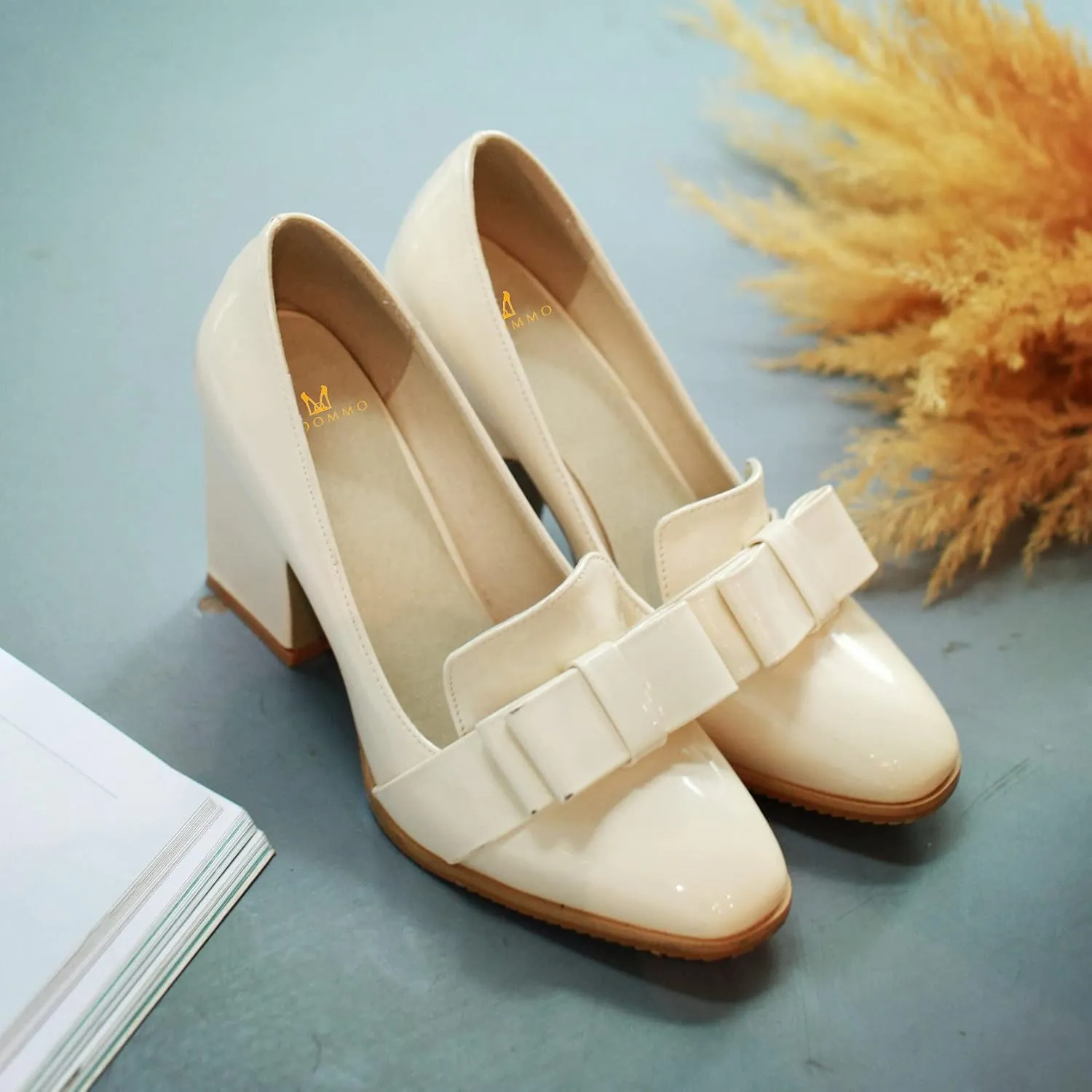 MOOMMO Women Chunky Heel Pumps Bowknot Patent Leather Loafers Round Closed Toe Sandals 3.5 Inch High Block Heel Slip On Summer Casual Office Dress Shoes Size 4-11 M US