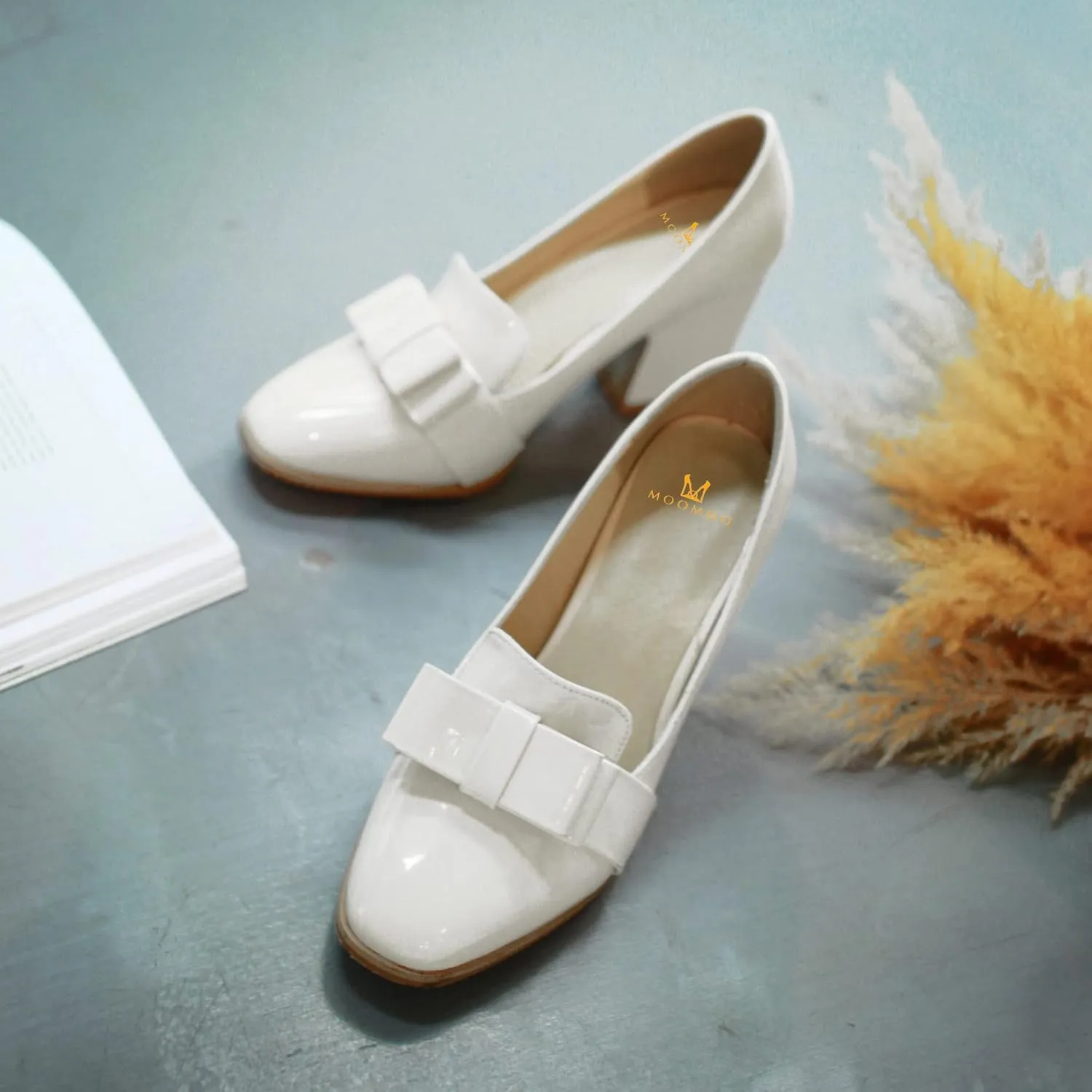 MOOMMO Women Chunky Heel Pumps Bowknot Patent Leather Loafers Round Closed Toe Sandals 3.5 Inch High Block Heel Slip On Summer Casual Office Dress Shoes Size 4-11 M US