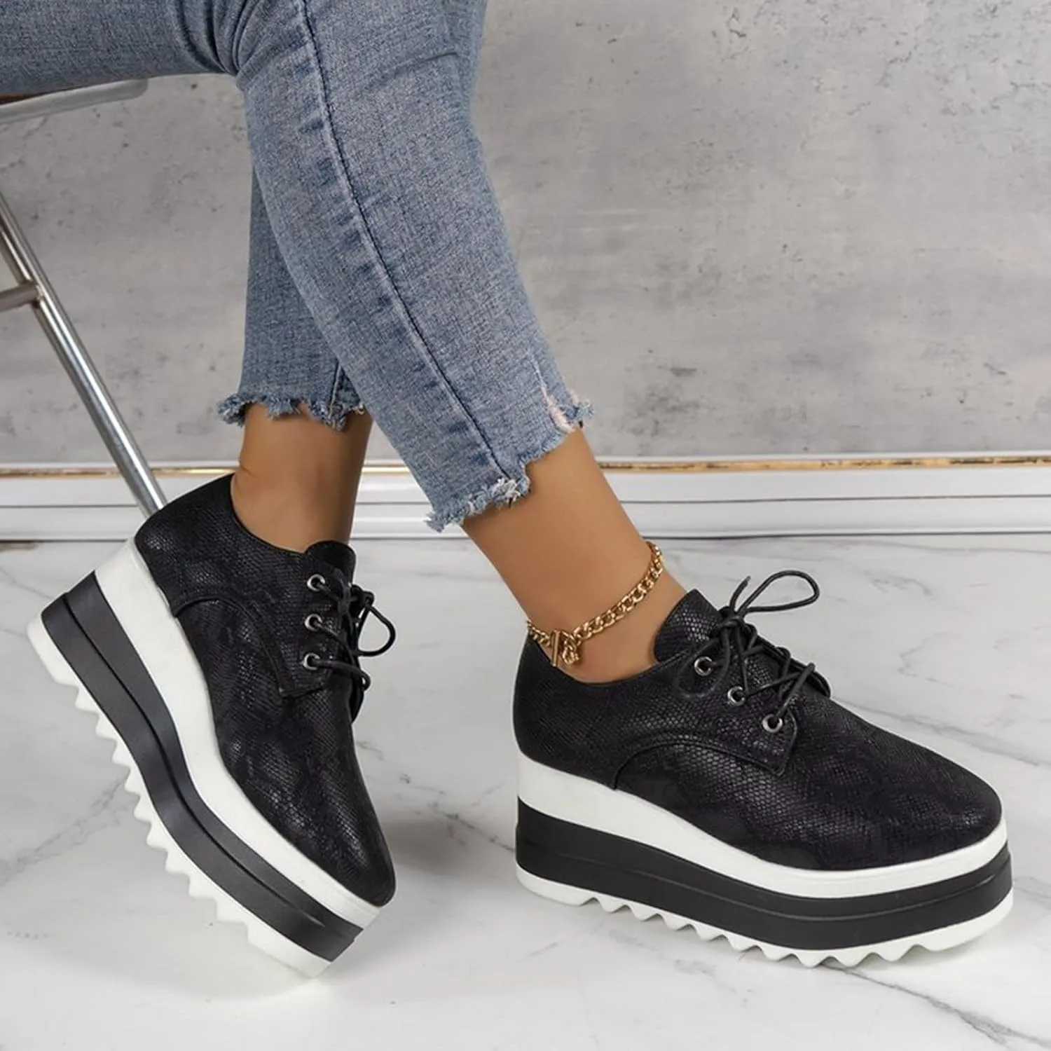 New Women's Round Toe Lace Up Platform Platform Shoes Casual Shoes Women 9