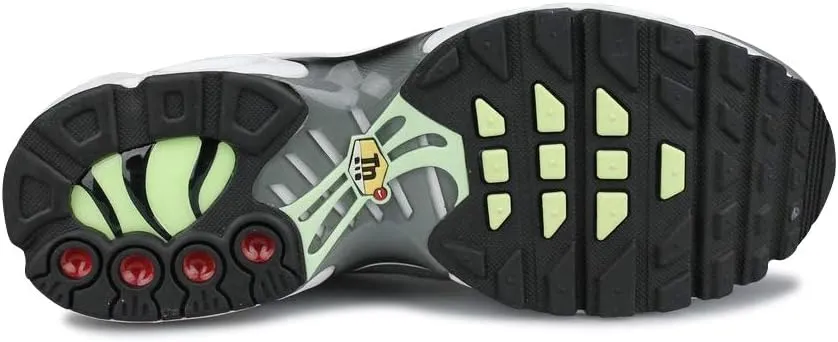 Nike Men's Basketball Shoe