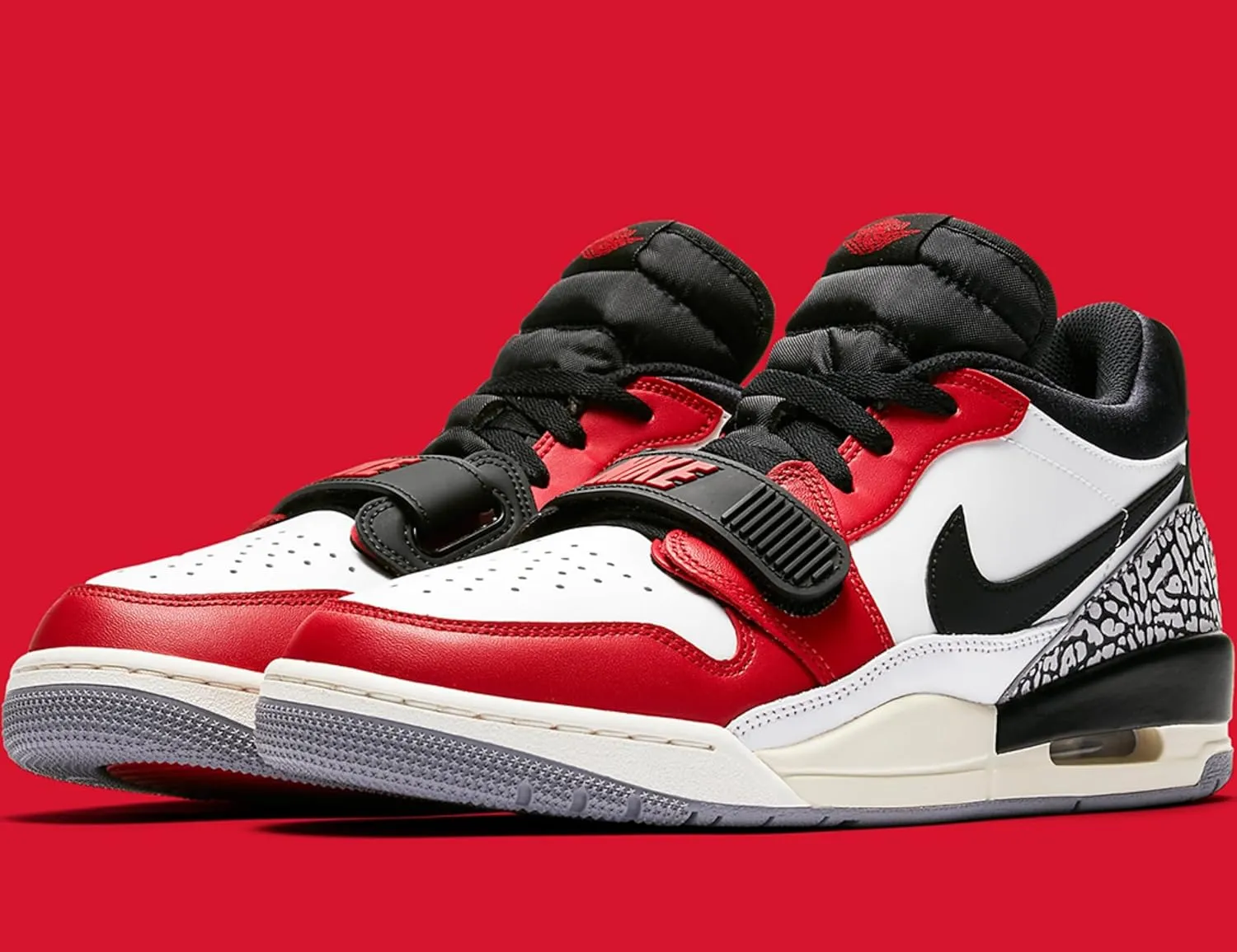 Nike Men's Basketball Shoe