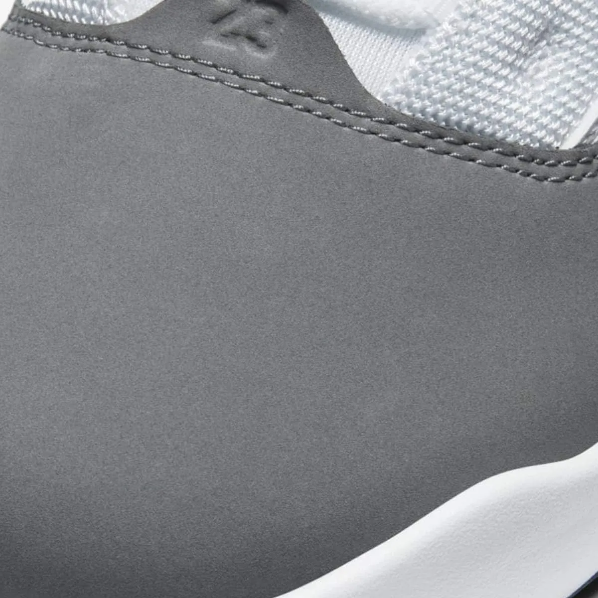 Nike Men's Basketball Shoe