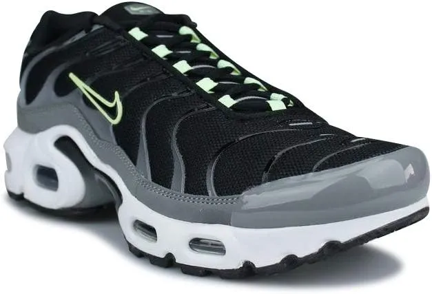 Nike Men's Basketball Shoe