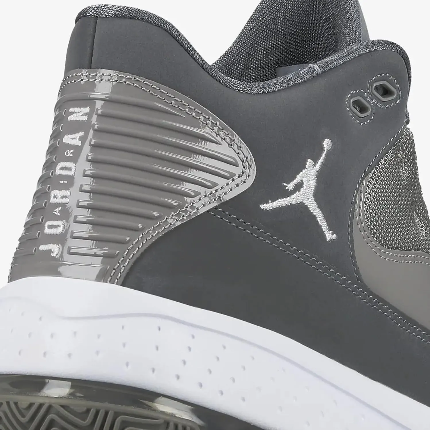 NIKE Men's Basketball Shoe