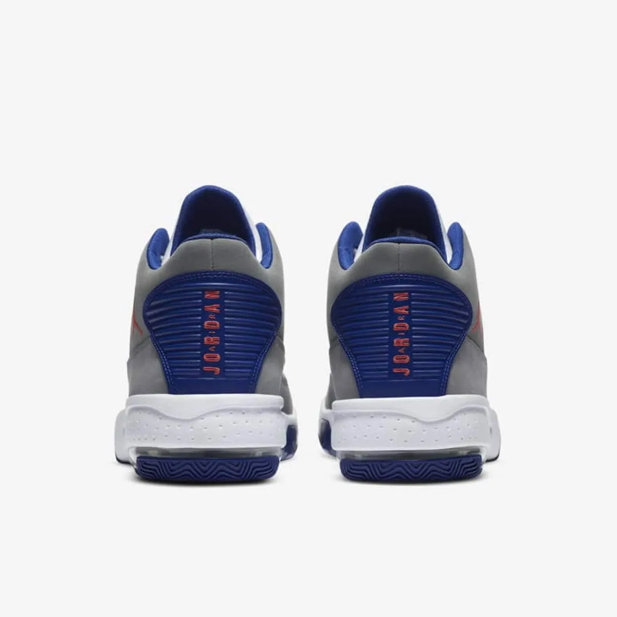 Nike Men's Basketball Shoe