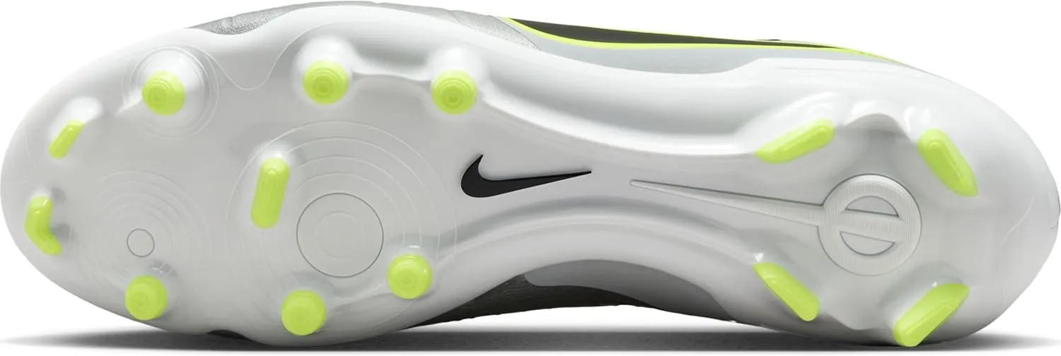 Nike Men's Soccer Shoe