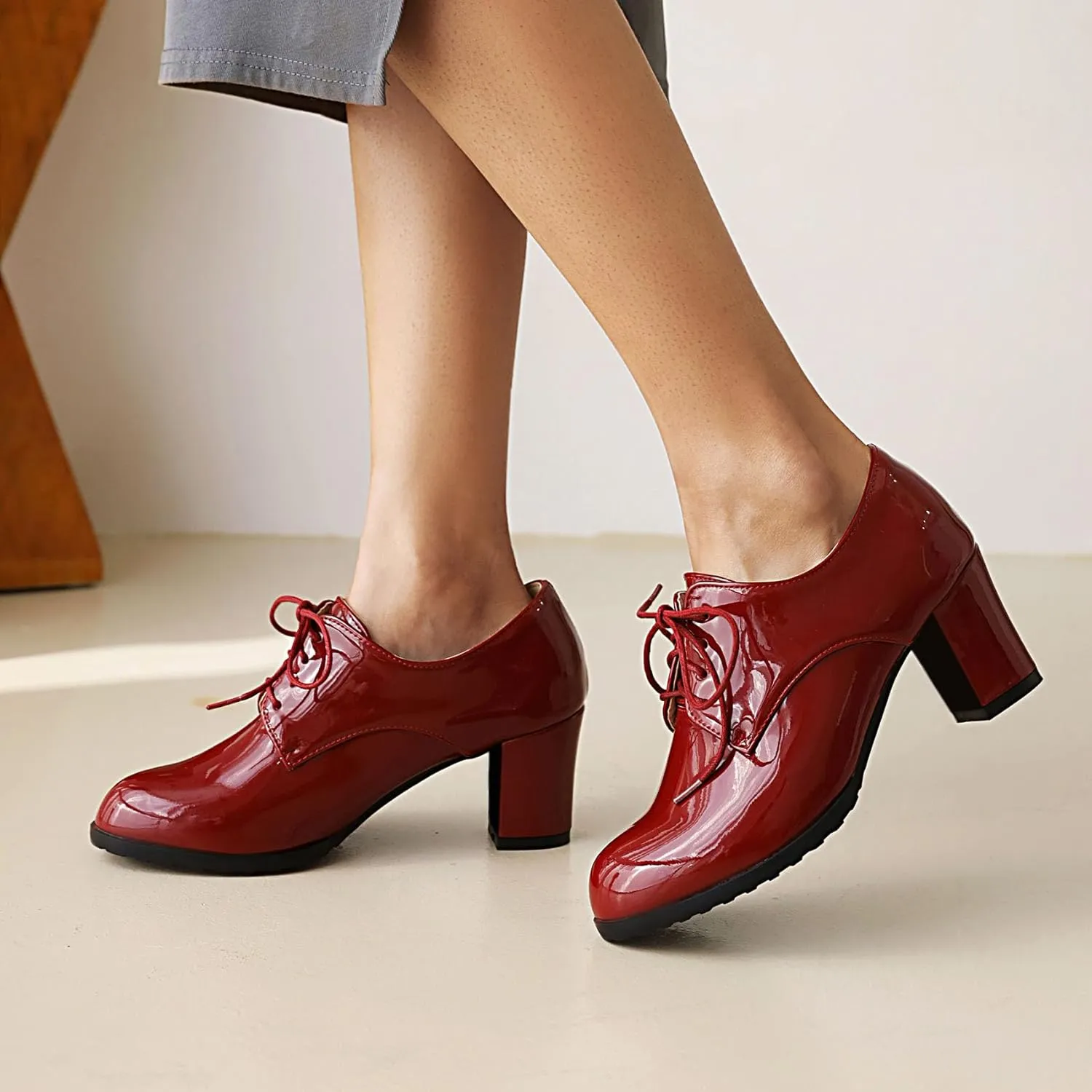 SHEMEE Patent Leather Oxfords for Women Chunky Block Heels Brogues Round Toe Lace Up Pumps Work Office Dress Shoes