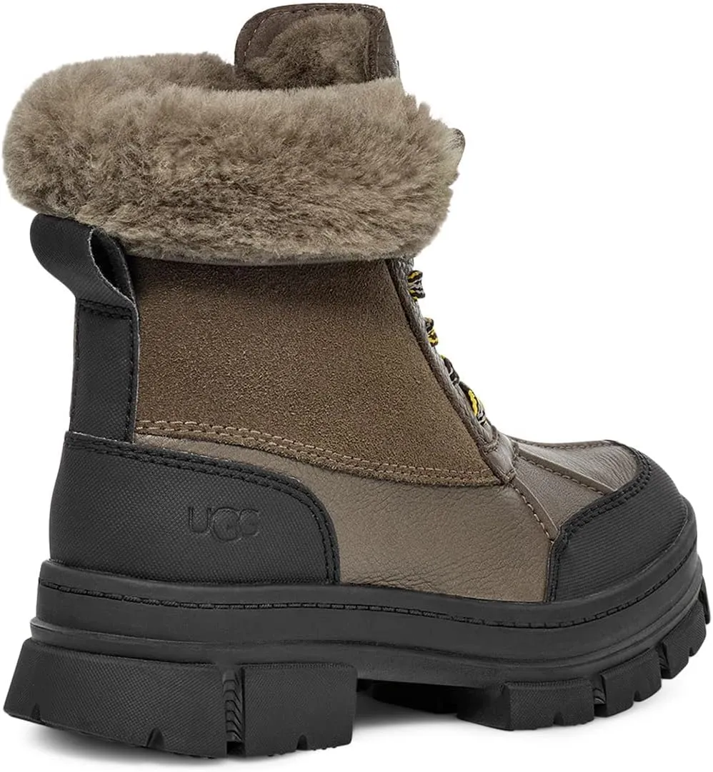 UGG Women's Ashton Addie Snow Boot