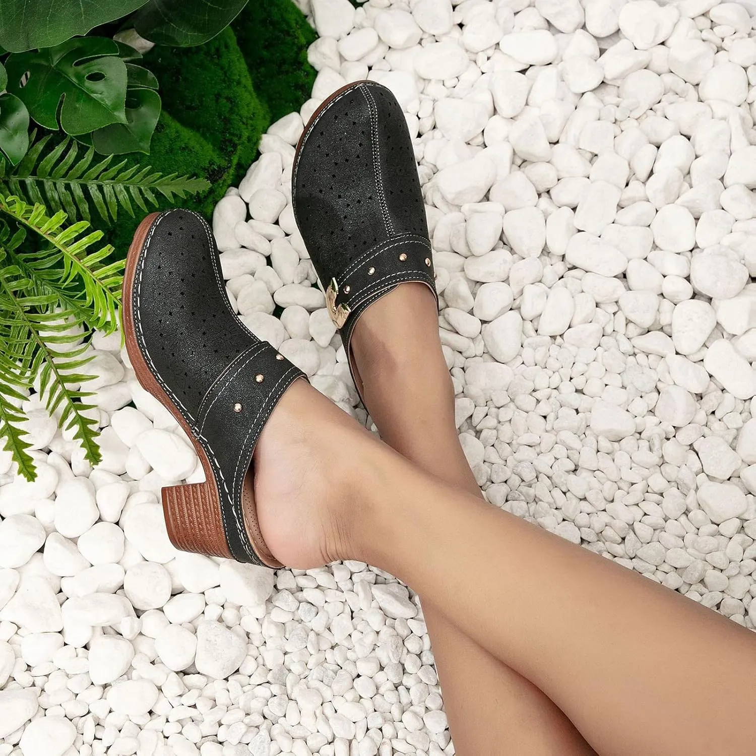 Women's Fashion Casual High Heel Thick Antique Embroidered Hollow Sandals Womens Support Slippers