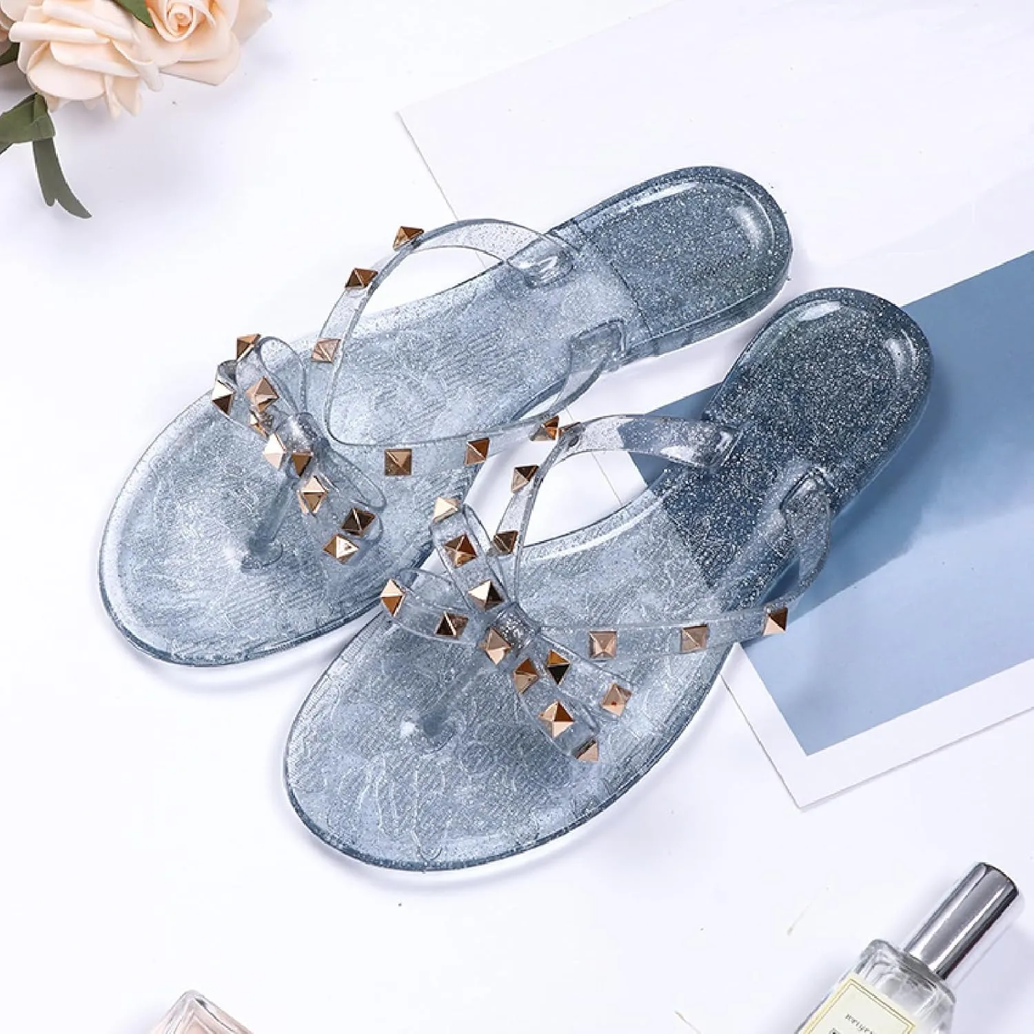 Women's Studded Bow Jelly Flat Flip Flops Fashion Comfort Open Round Toe Slip On Thong Slipper Sandals With Rivets for Summer Outdoor Beach Pool